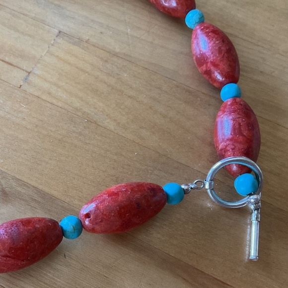 NWOT GENUINE CORAL BLUE TURQUOISE BEDS NECKLACE - Picture 3 of 9